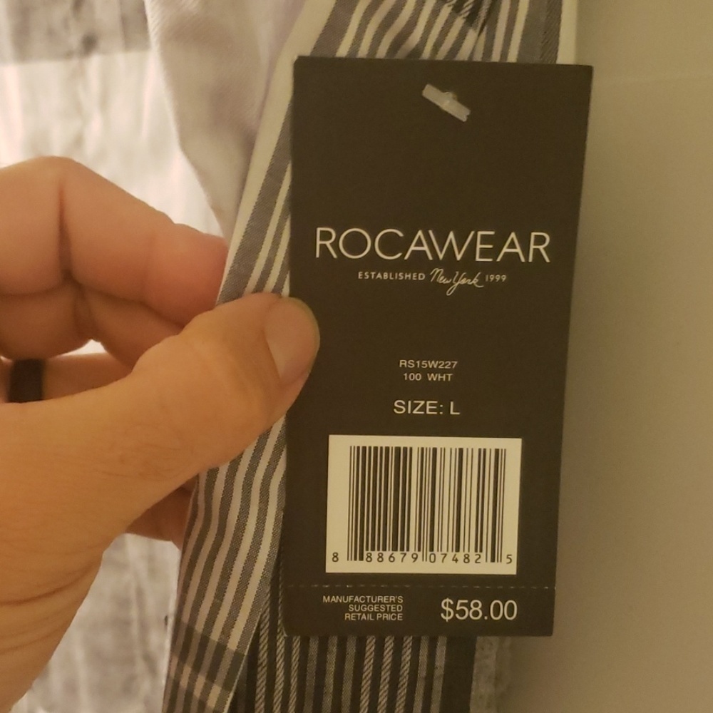 MEN'S Rocawear button down - Picture 3 of 3